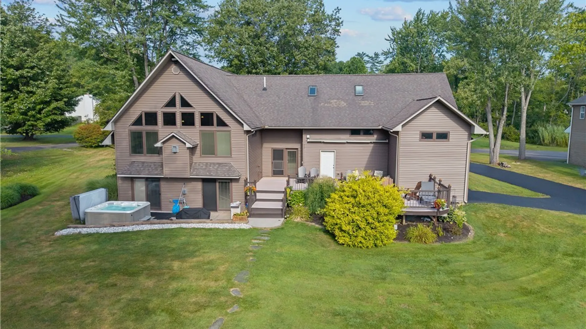 Property at 74 Ennis Avenue, Schroeppel, NY 13132 41