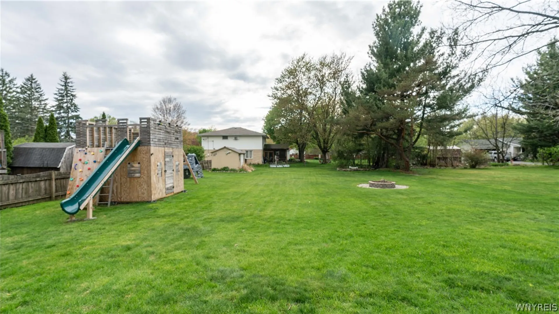 Property at 3290 Wildwood Drive, Hamburg, NY 14075 39