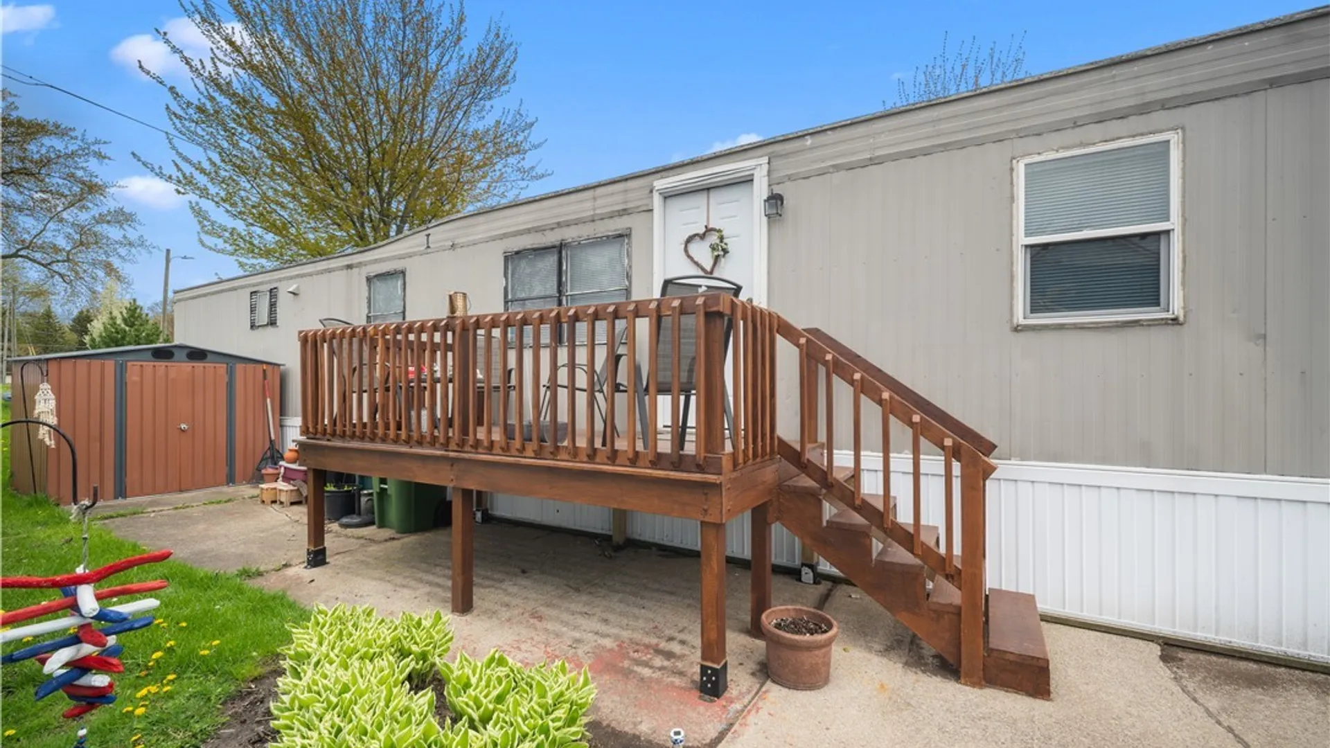 Property at 2080 River Road, Wheatfield, NY 14304 4