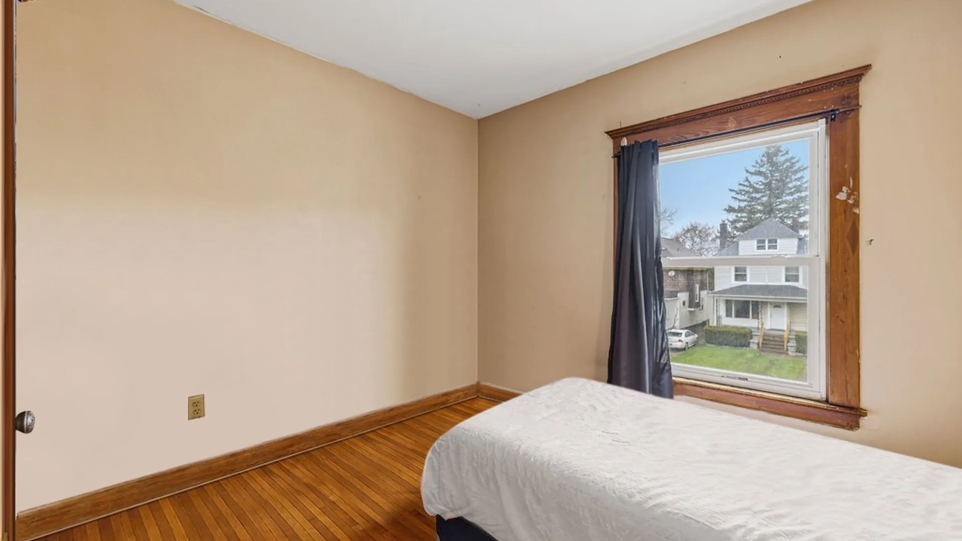 Property at 34 Englewood Avenue, Buffalo, NY 14214 16