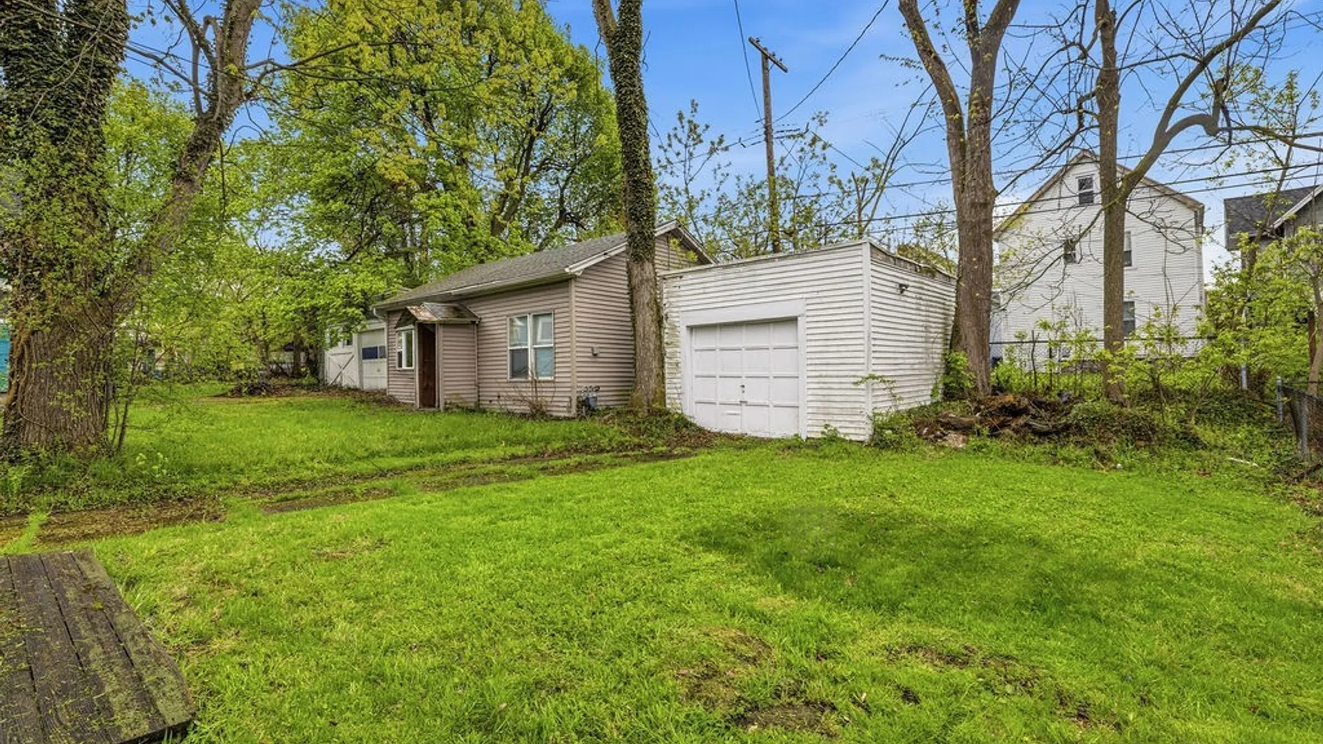 Property at 34 Englewood Avenue, Buffalo, NY 14214 6