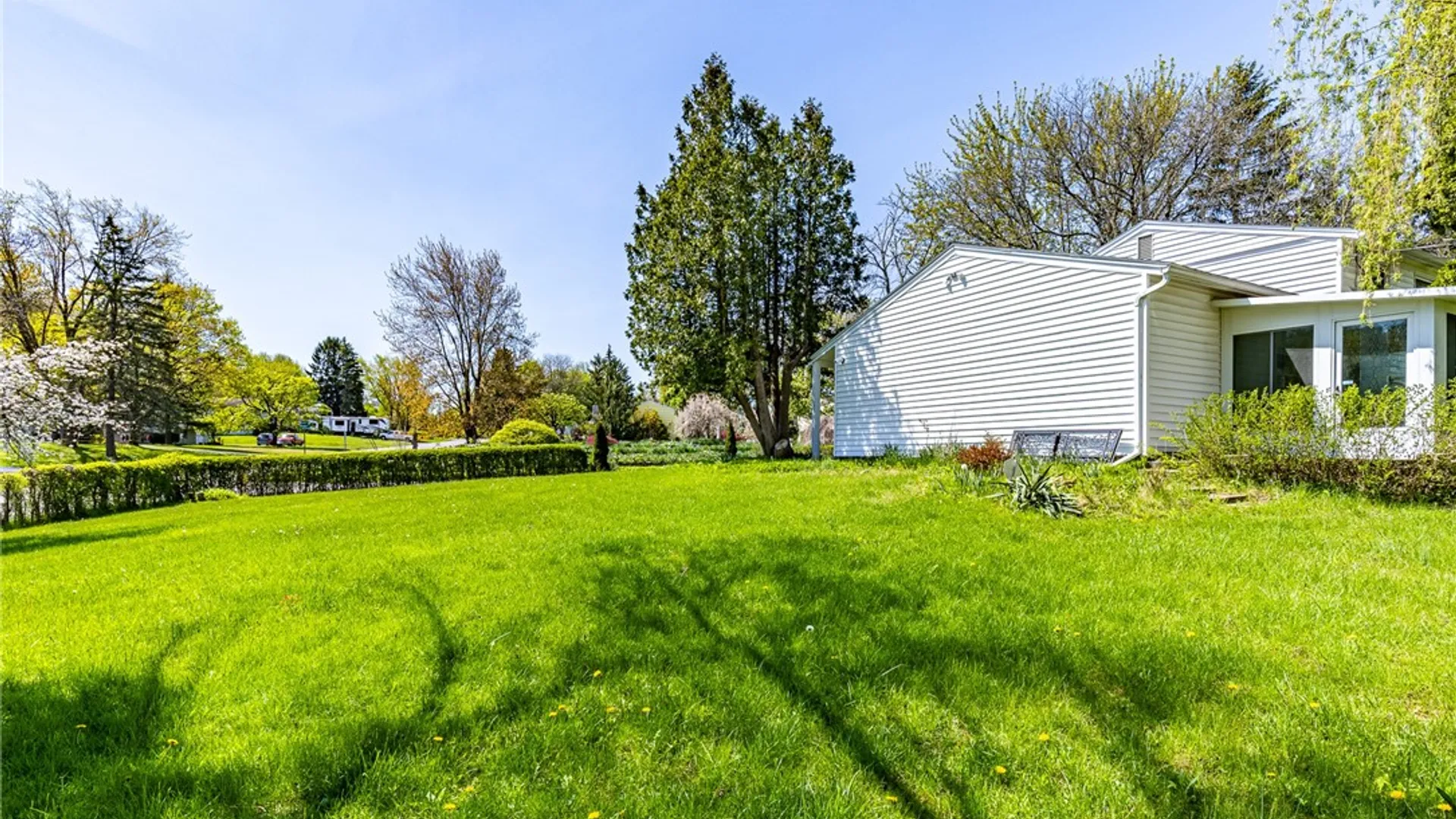 Property at 9 Amesbury Road, Henrietta, NY 14623 46