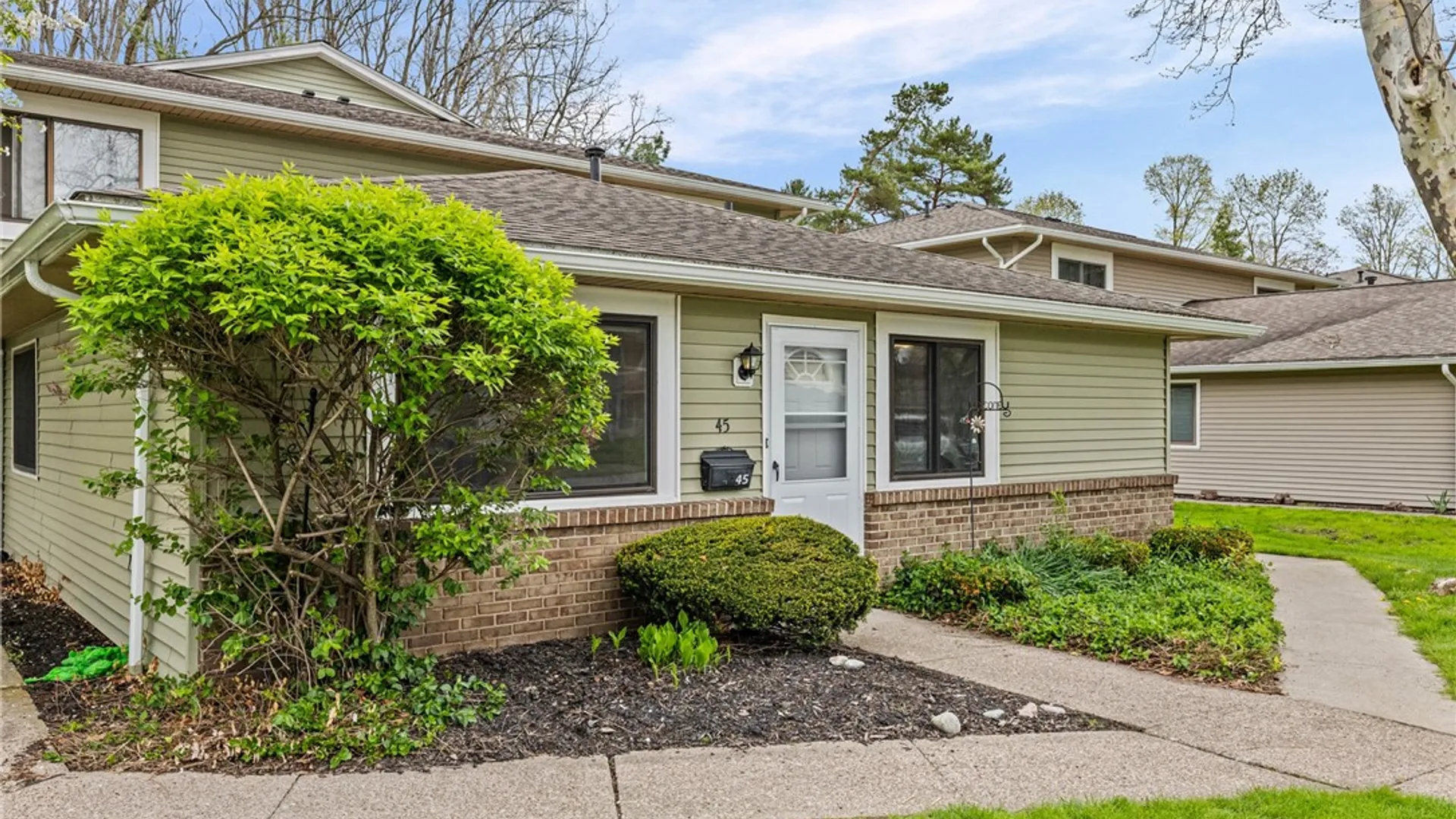 Property at 45 Milrace Drive, East Rochester, NY 14445 2
