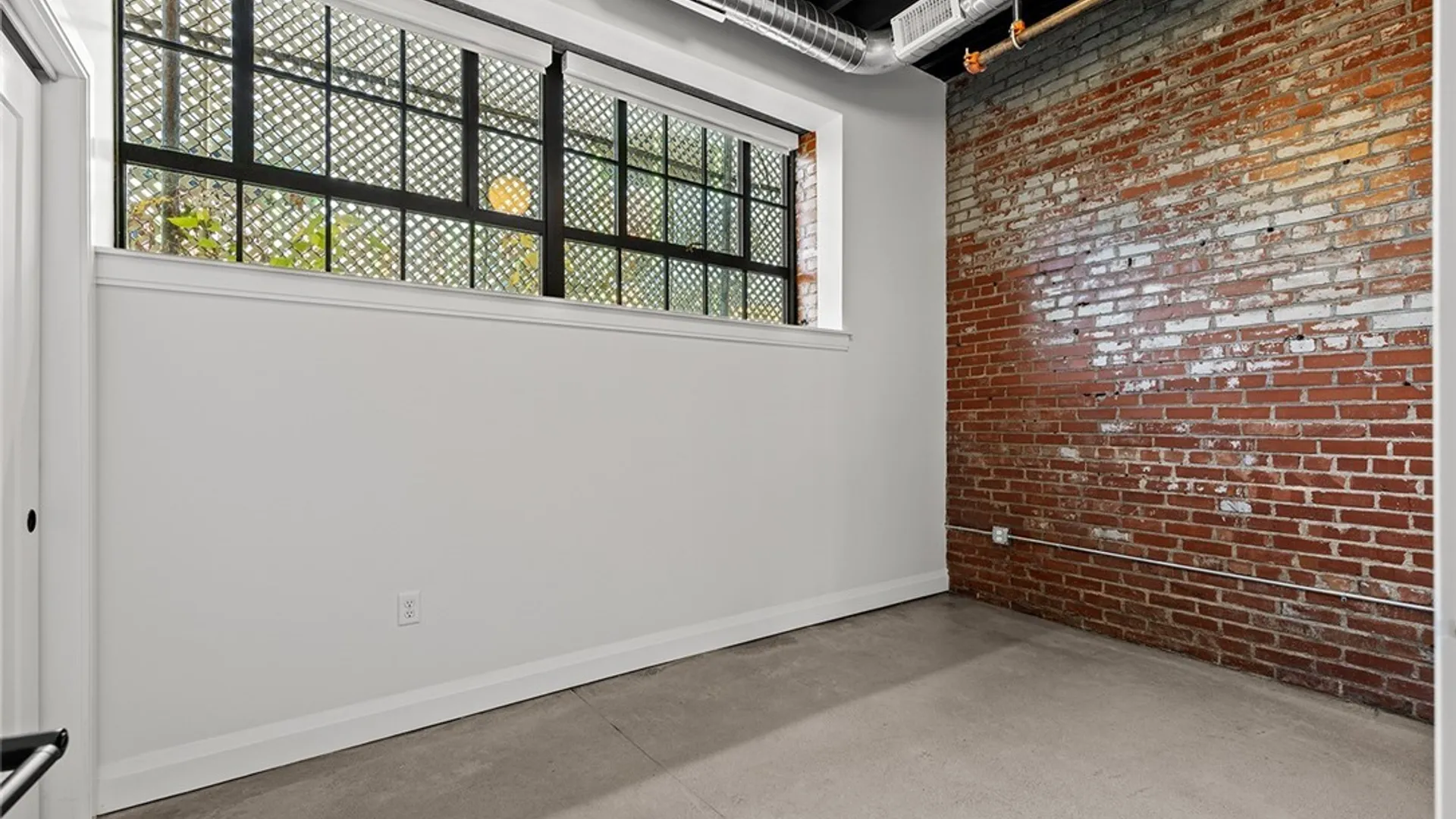 Property at 1786 Main Street, Buffalo, NY 14208 5