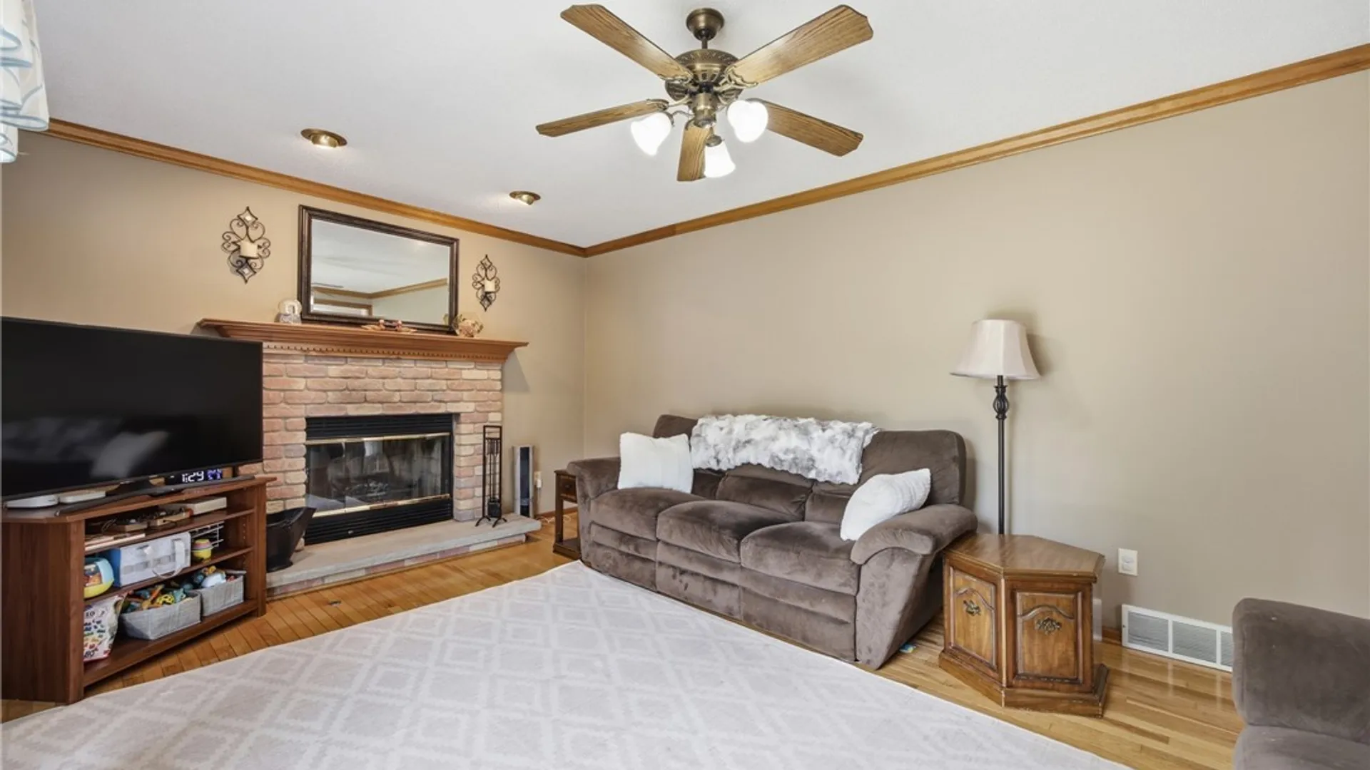 Property at 198 Barbados Drive, Cheektowaga, NY 14227 17