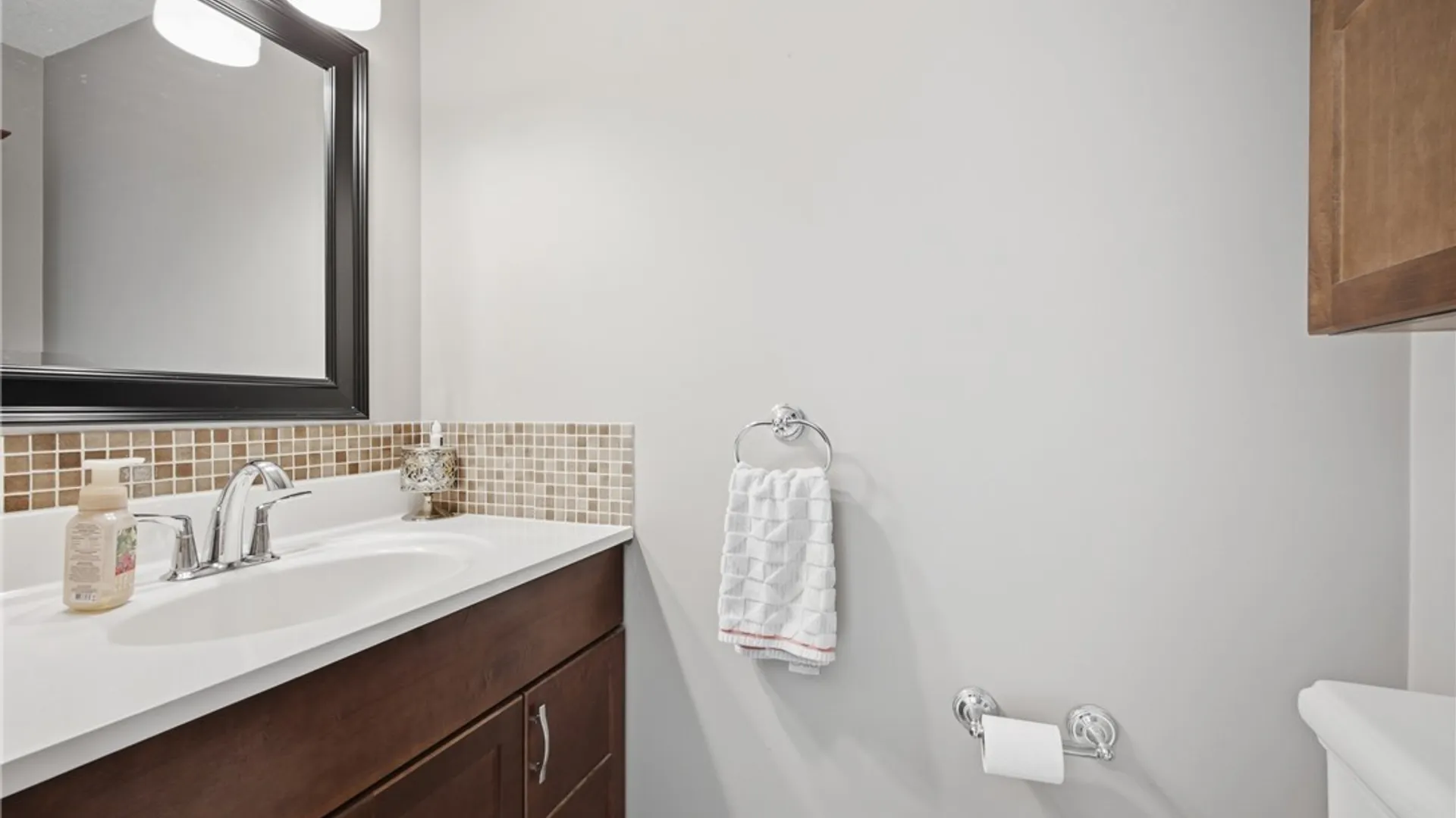 Property at 198 Barbados Drive, Cheektowaga, NY 14227 19