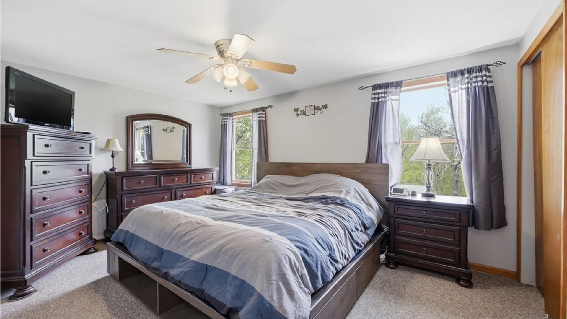 Property at 198 Barbados Drive, Cheektowaga, NY 14227 21
