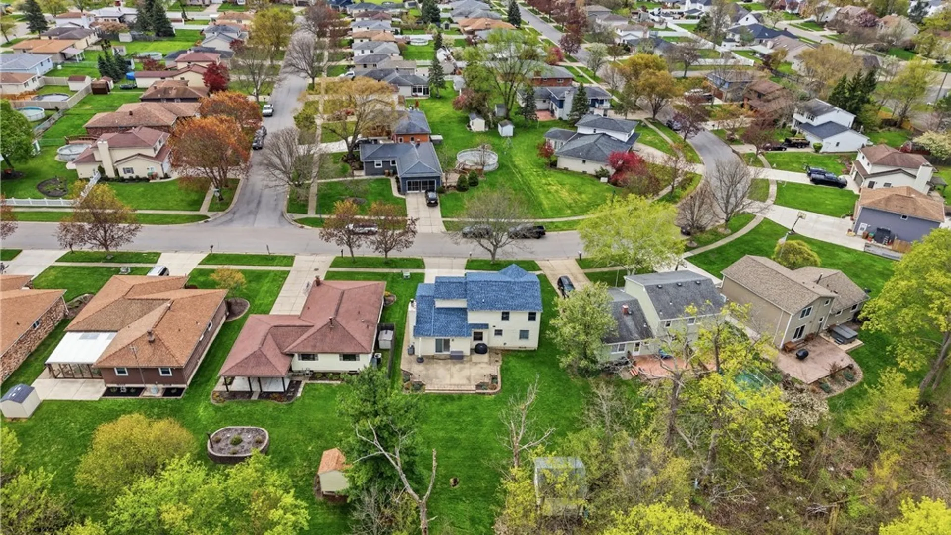 Property at 198 Barbados Drive, Cheektowaga, NY 14227 42