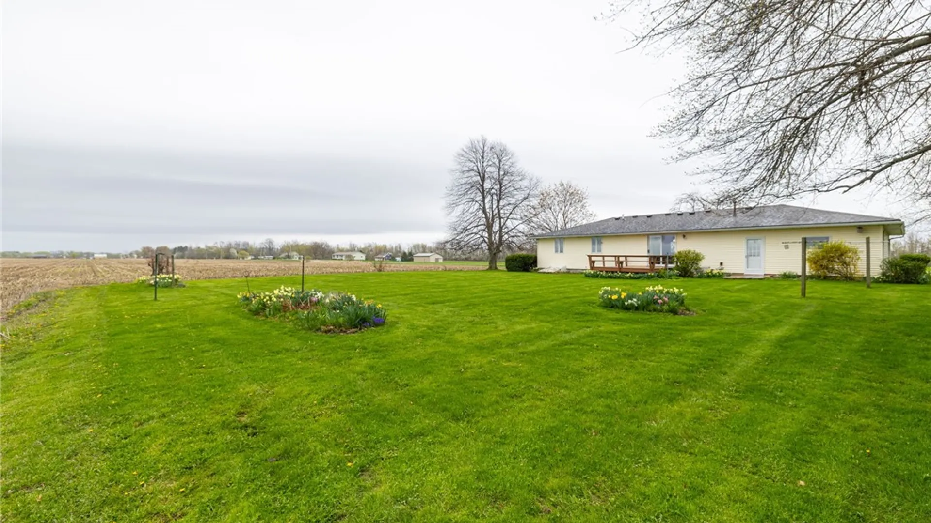 Property at 16475 Woodchuck Aly, Kendall, NY 14476 10