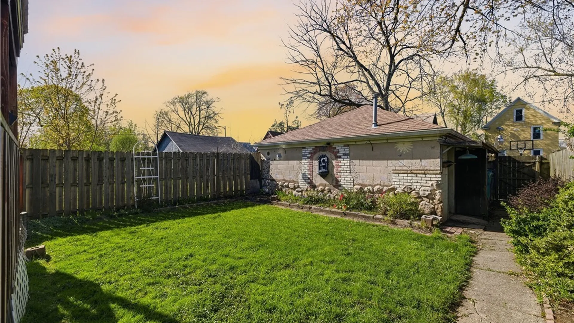 Property at 2462 La Salle Avenue, Niagara Falls, NY 14301 29