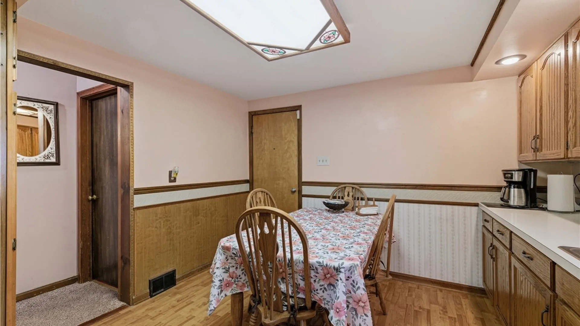 Property at 2462 La Salle Avenue, Niagara Falls, NY 14301 8