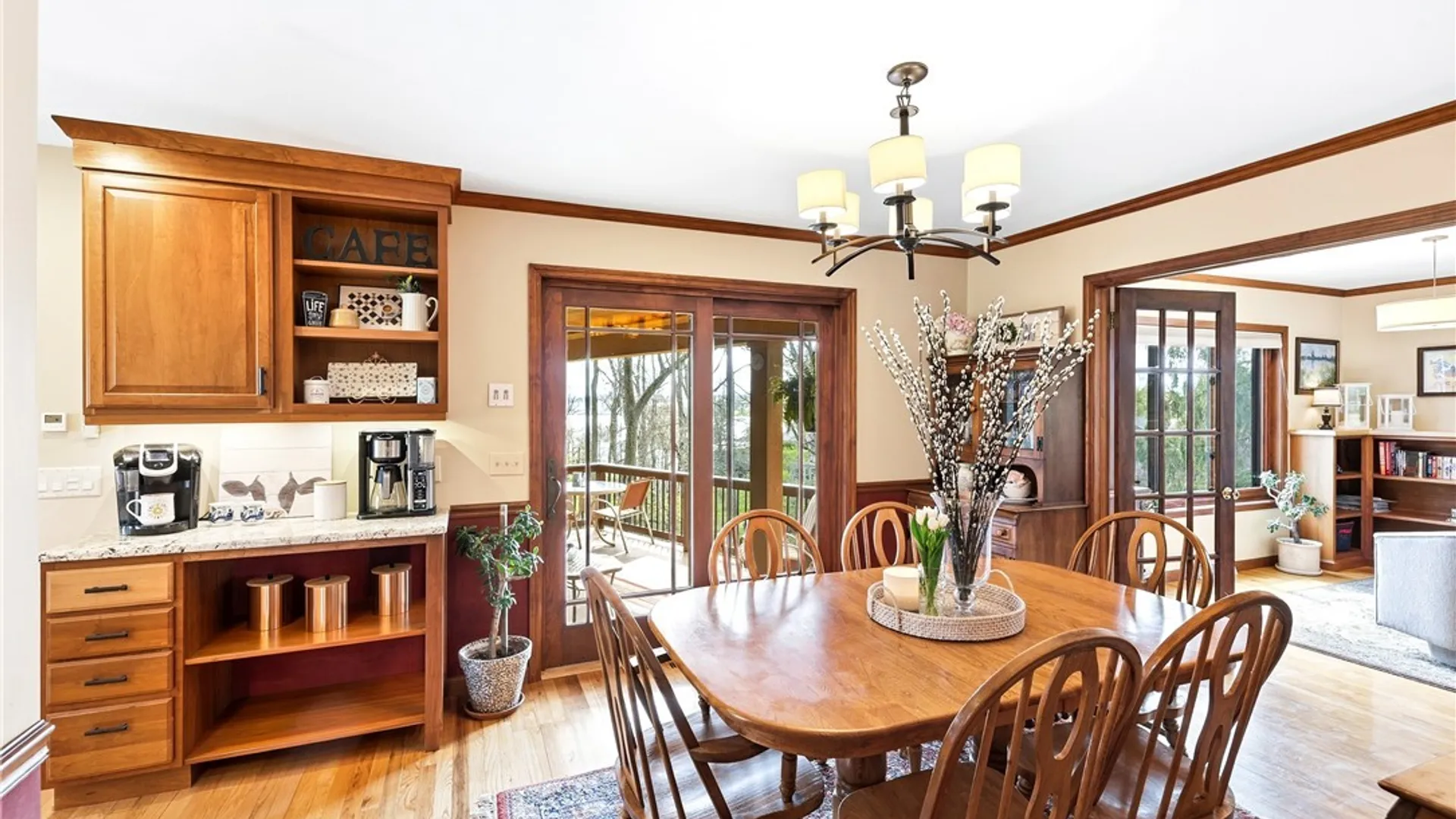 Property at 6 Woodmere, Skaneateles, NY 13152 10