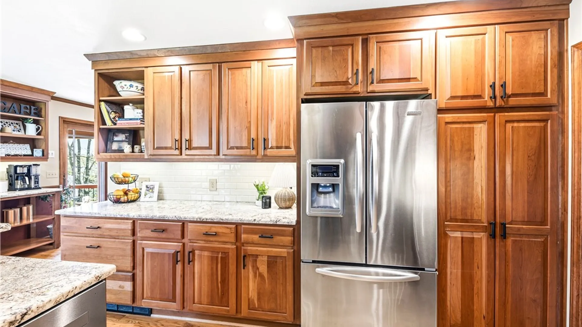 Property at 6 Woodmere, Skaneateles, NY 13152 13
