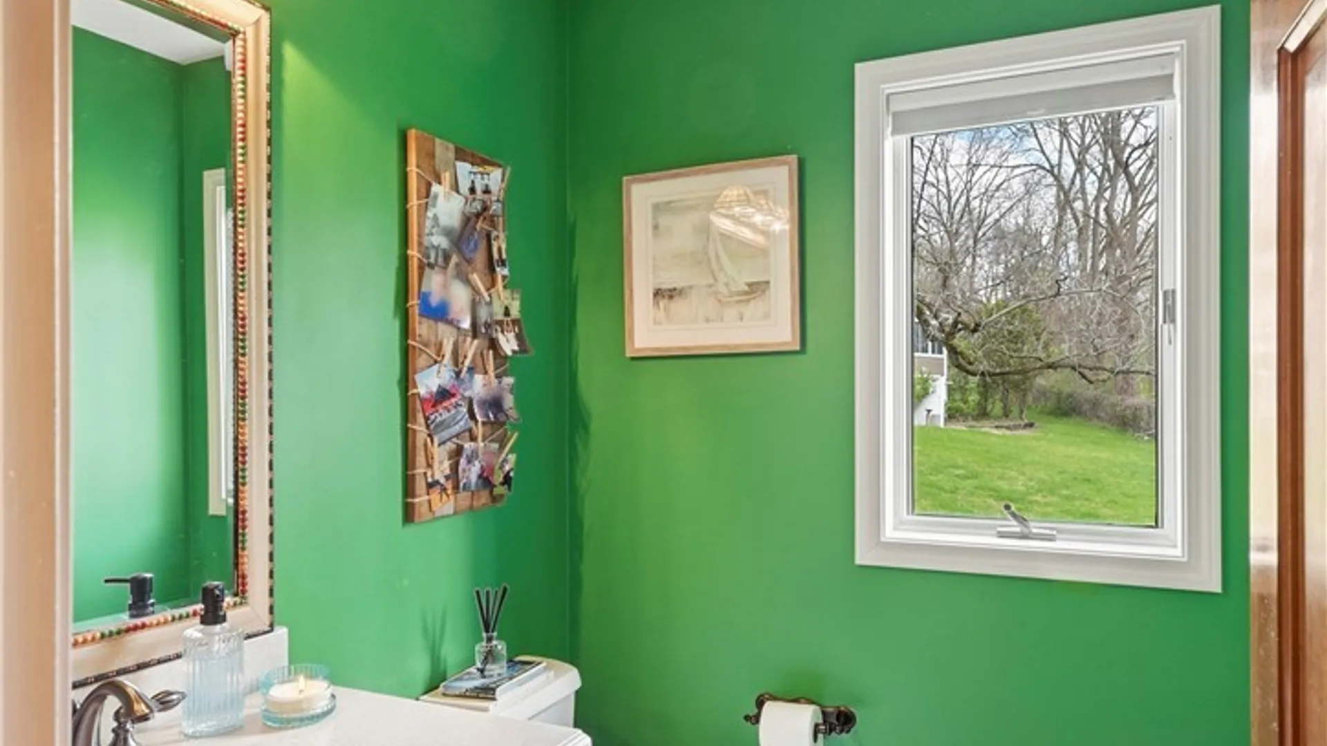 Property at 6 Woodmere, Skaneateles, NY 13152 18
