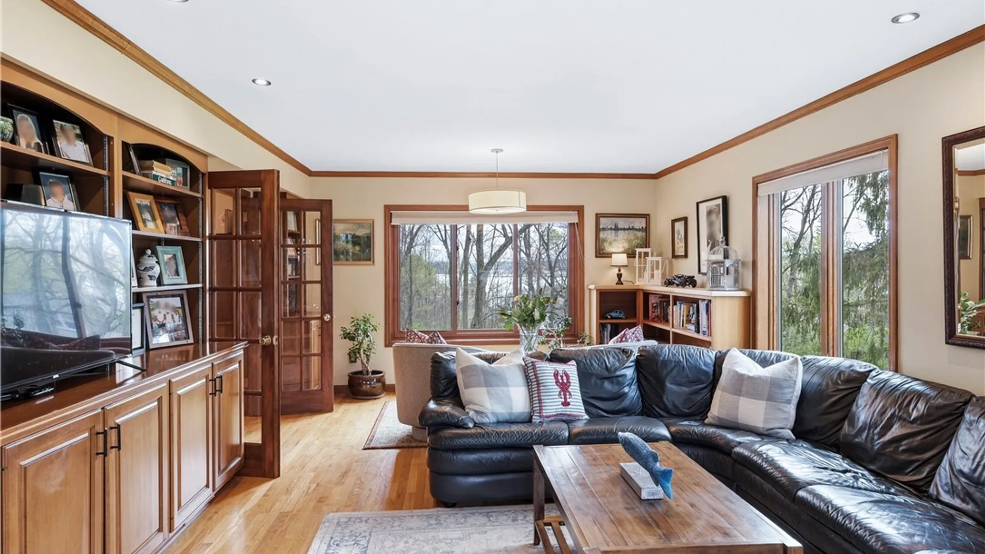 Property at 6 Woodmere, Skaneateles, NY 13152 6