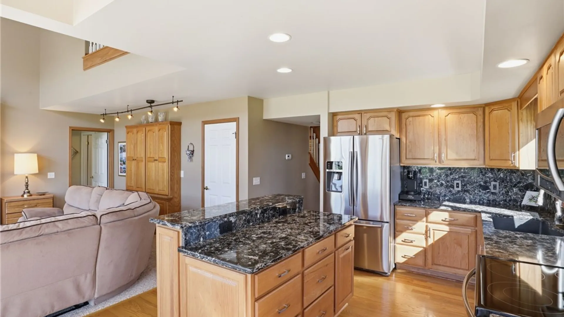 Property at 115 Carousel Ln, Canandaigua City, NY 14424 10