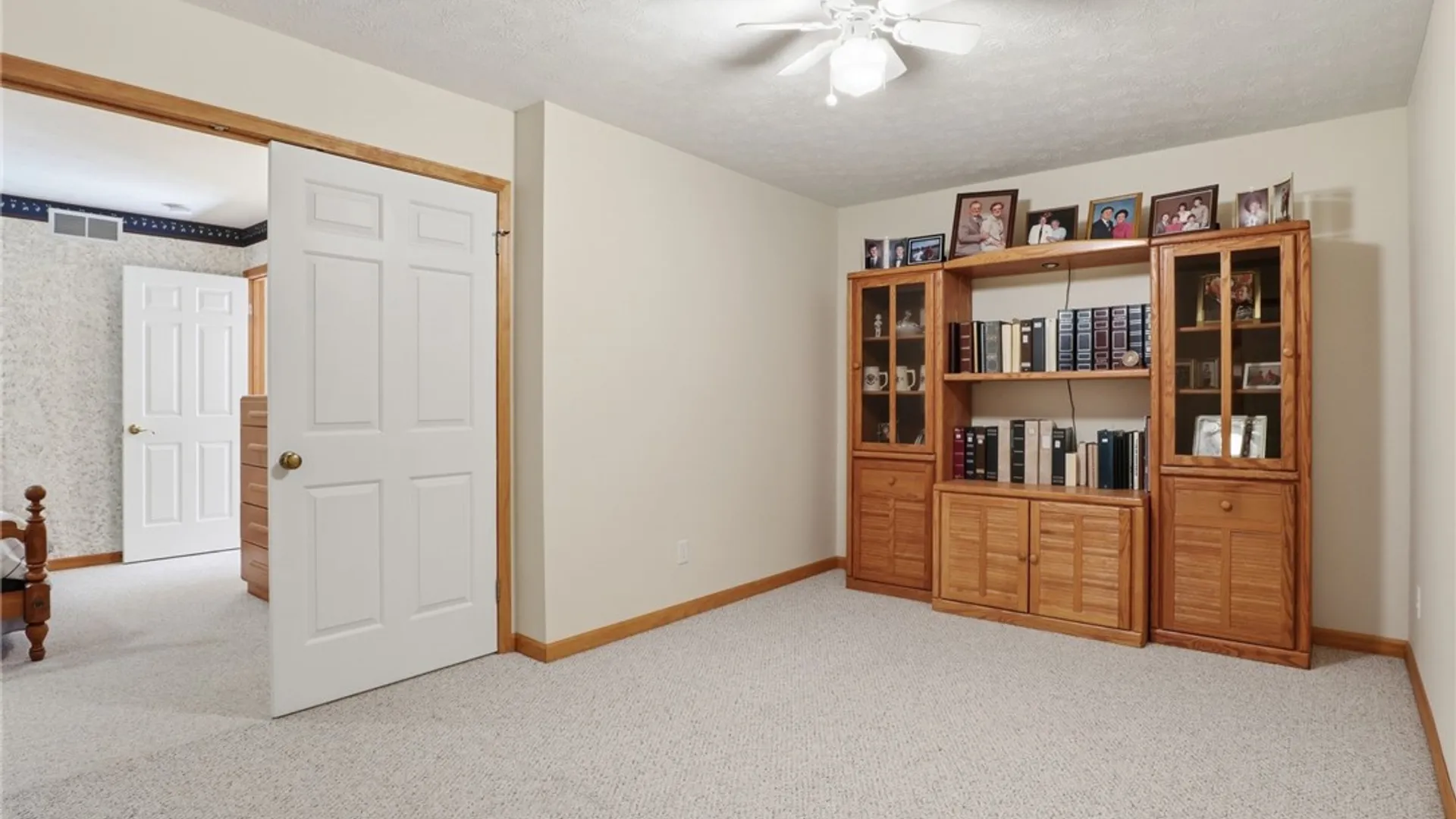 Property at 115 Carousel Ln, Canandaigua City, NY 14424 24
