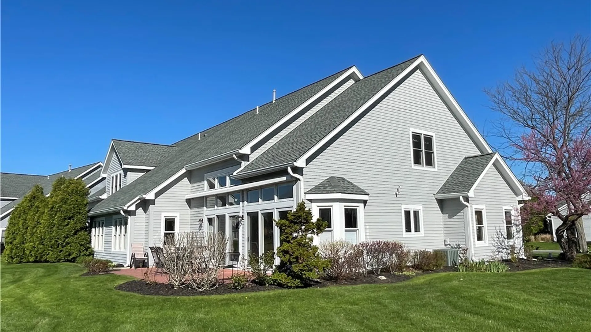 Property at 115 Carousel Ln, Canandaigua City, NY 14424 27