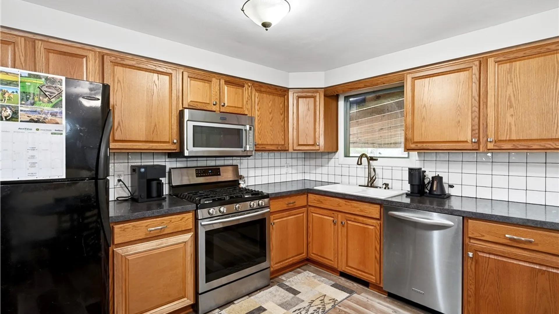 Property at 8 Cromwell Drive, Cheektowaga, NY 14043 12