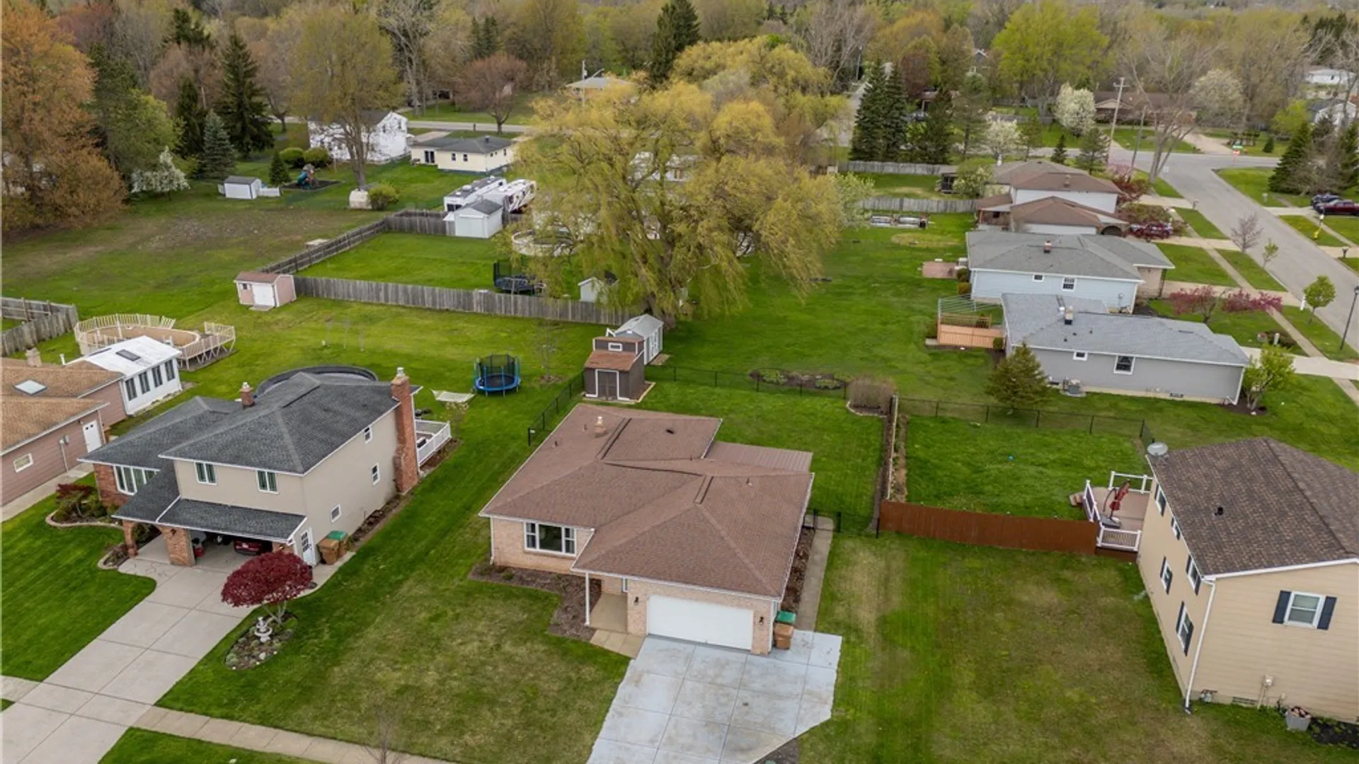 Property at 8 Cromwell Drive, Cheektowaga, NY 14043 31