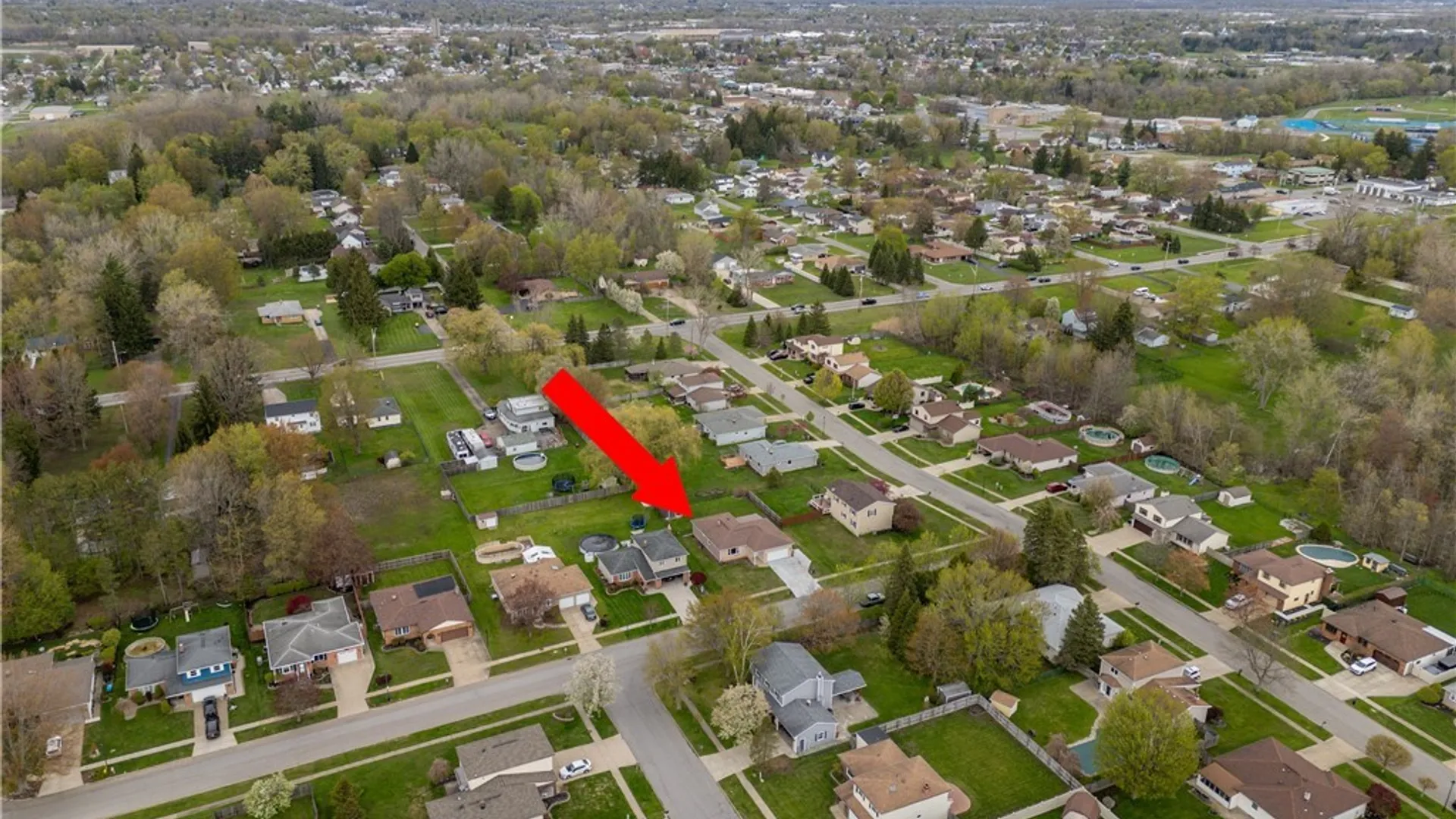 Property at 8 Cromwell Drive, Cheektowaga, NY 14043 33
