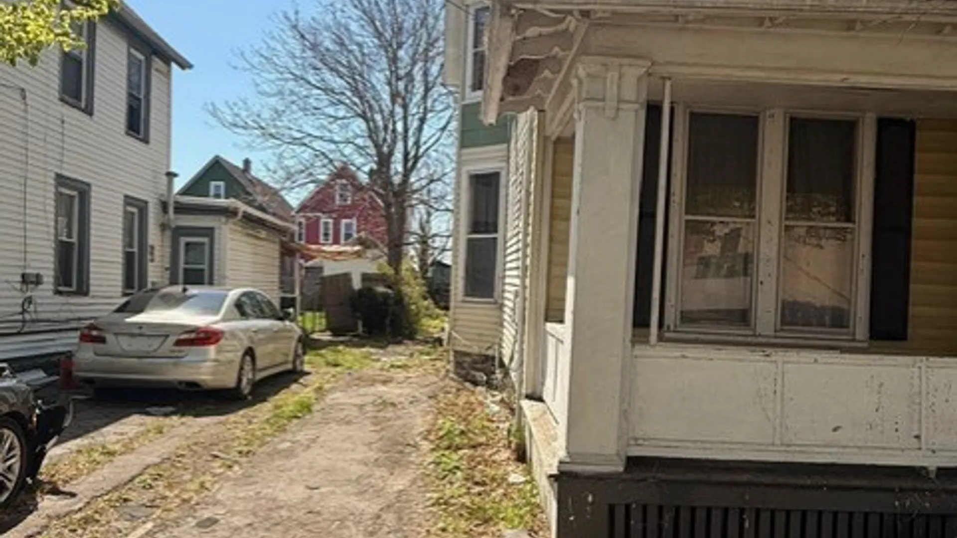 Property at 17 Oakwood Place, Buffalo, NY 14214 44