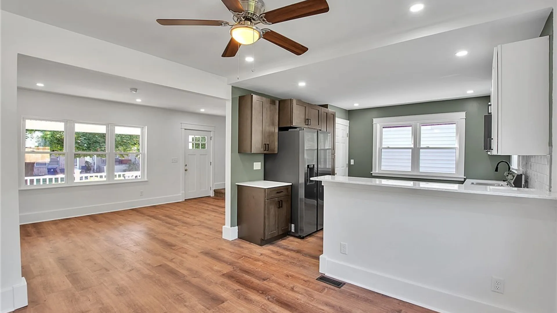 Property at 702 Norfolk Avenue, Buffalo, NY 14215 12