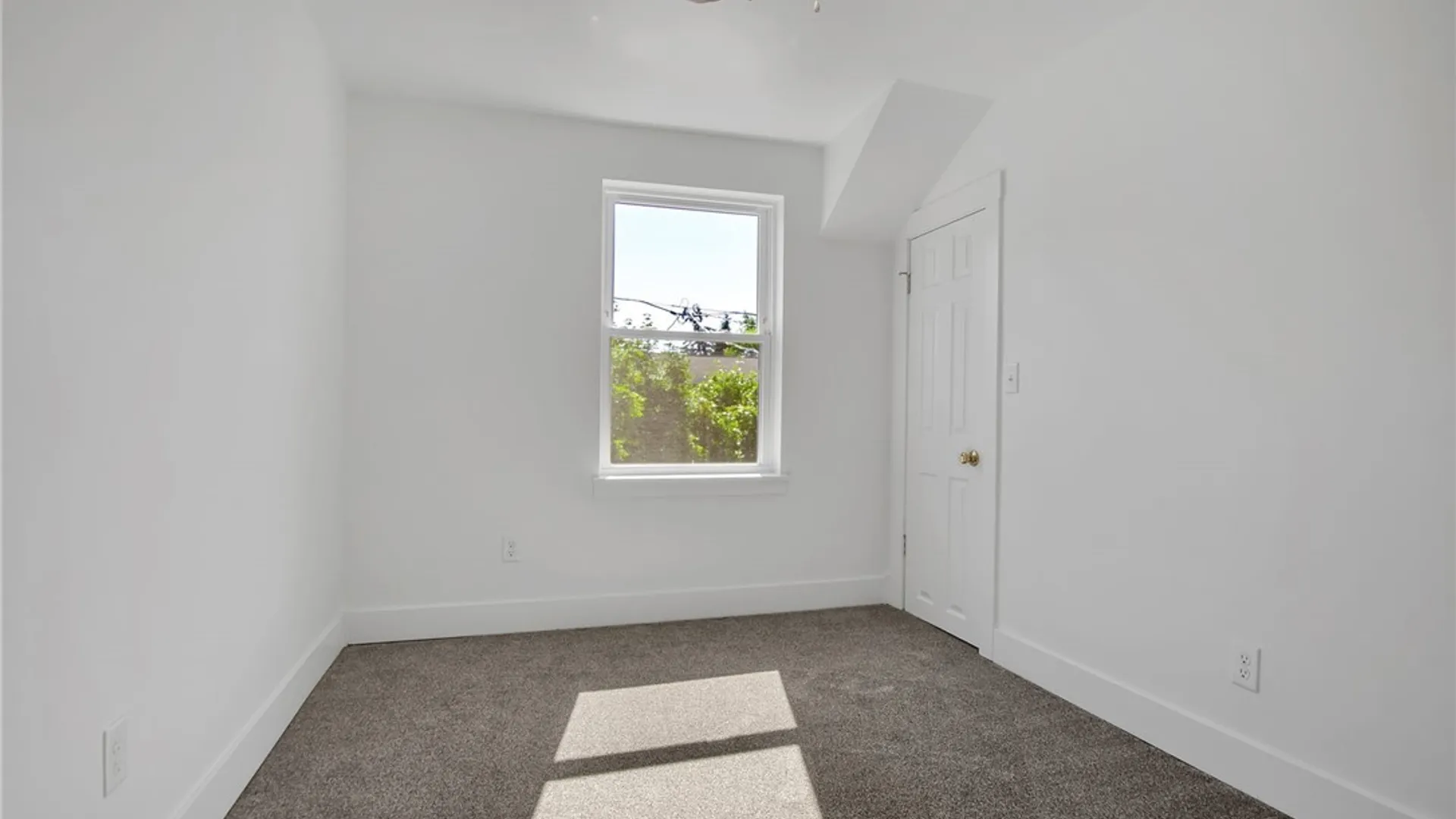 Property at 702 Norfolk Avenue, Buffalo, NY 14215 22