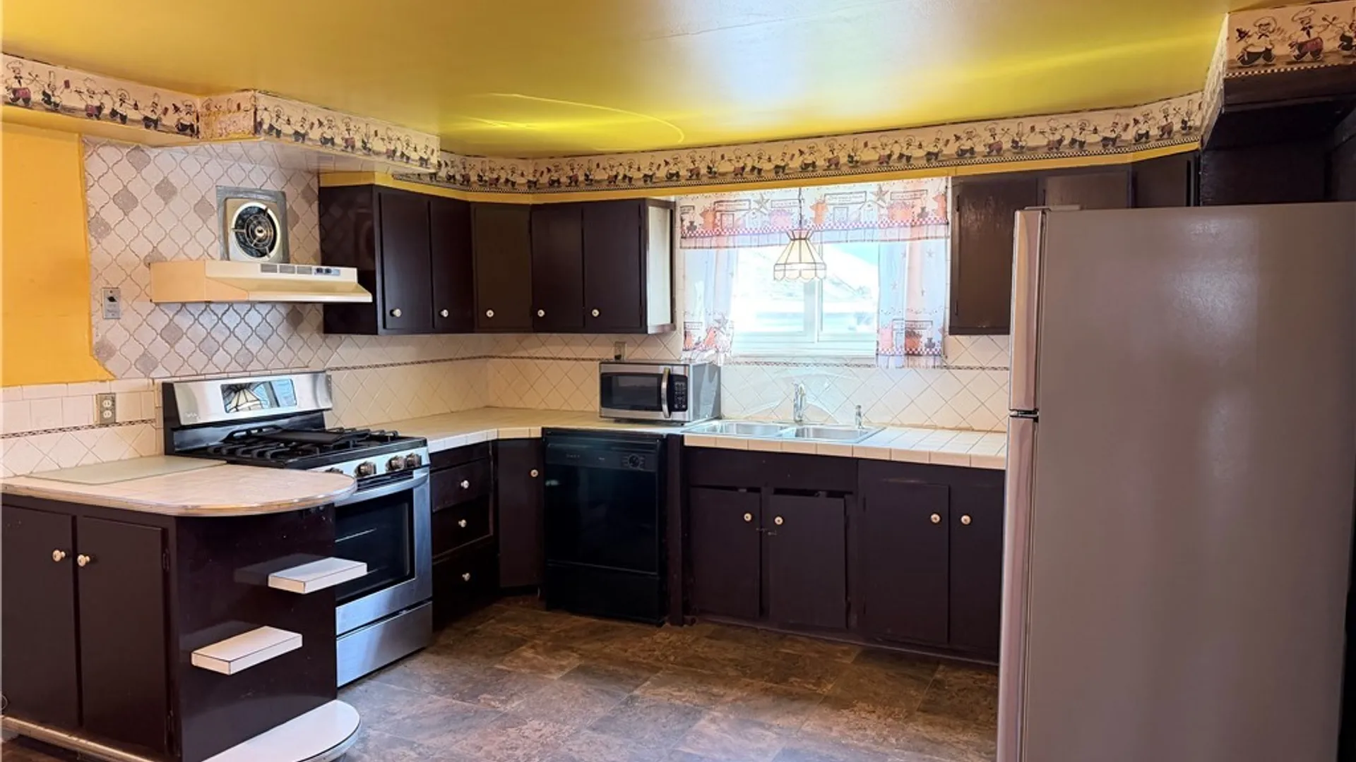 Property at 219 Weiss Street, Buffalo, NY 14206 3