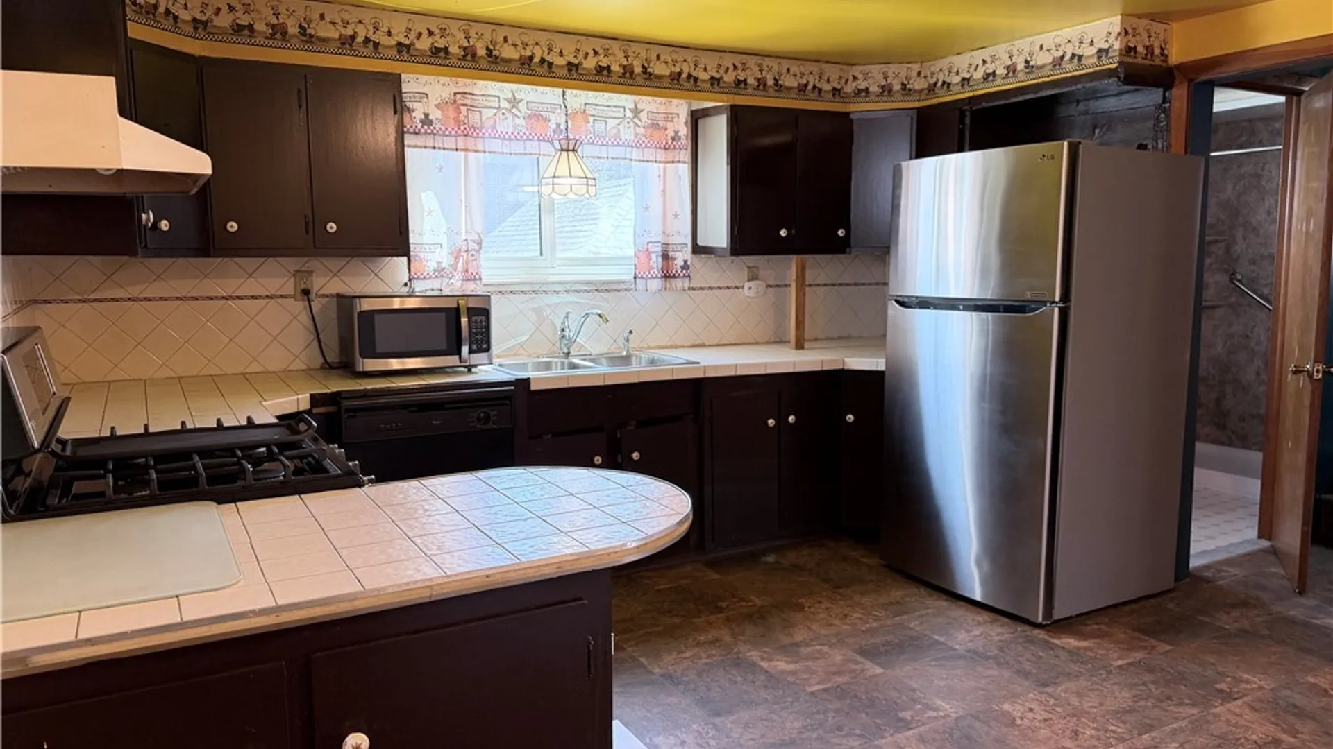 Property at 219 Weiss Street, Buffalo, NY 14206 4