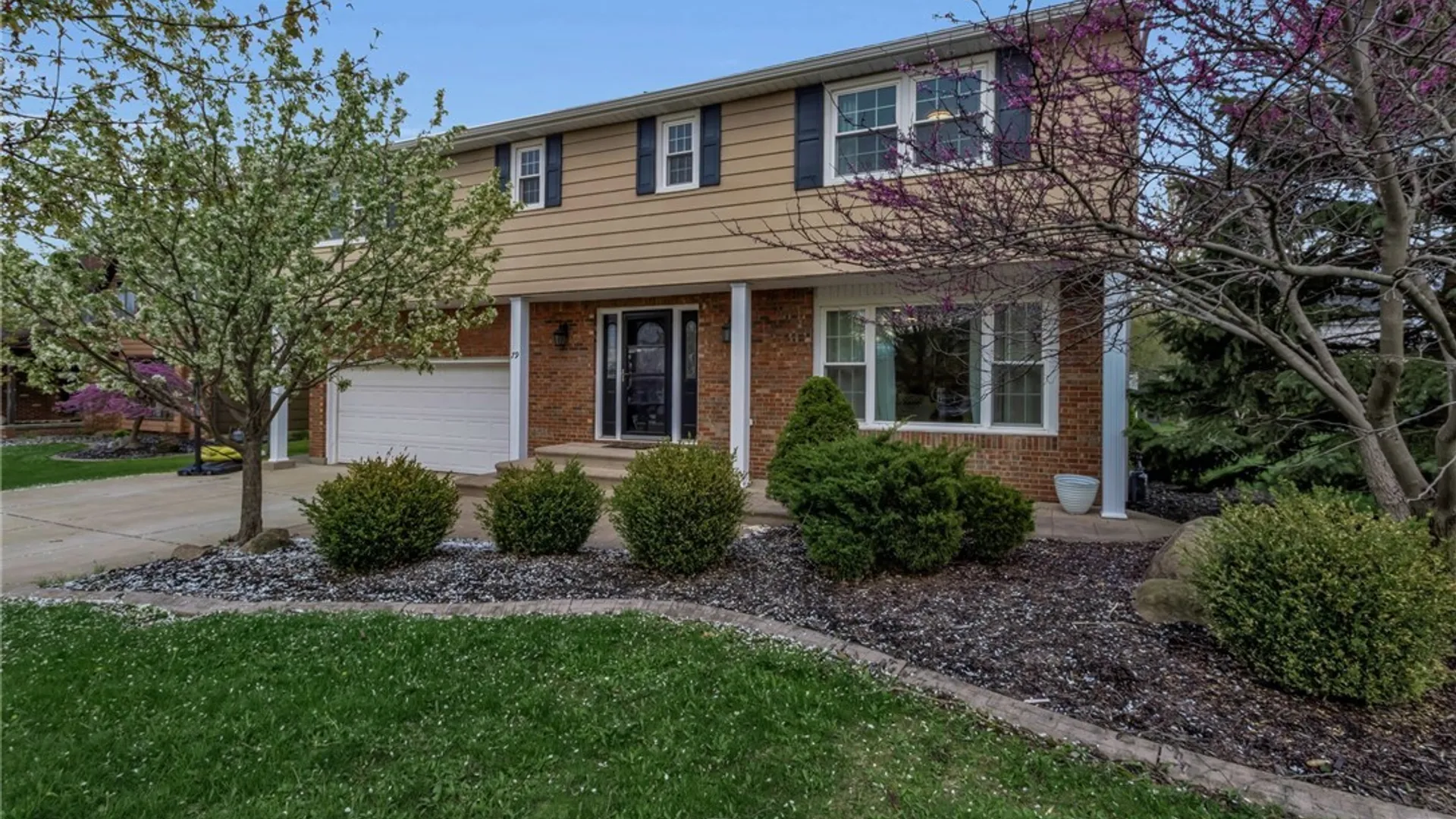 Property at 79 Hemlock Drive, West Seneca, NY 14224 2