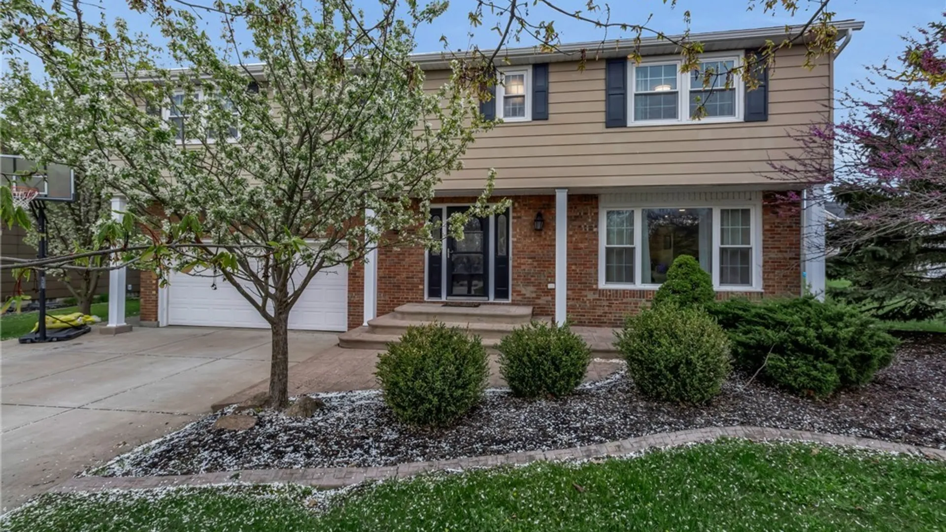 Property at 79 Hemlock Drive, West Seneca, NY 14224 3