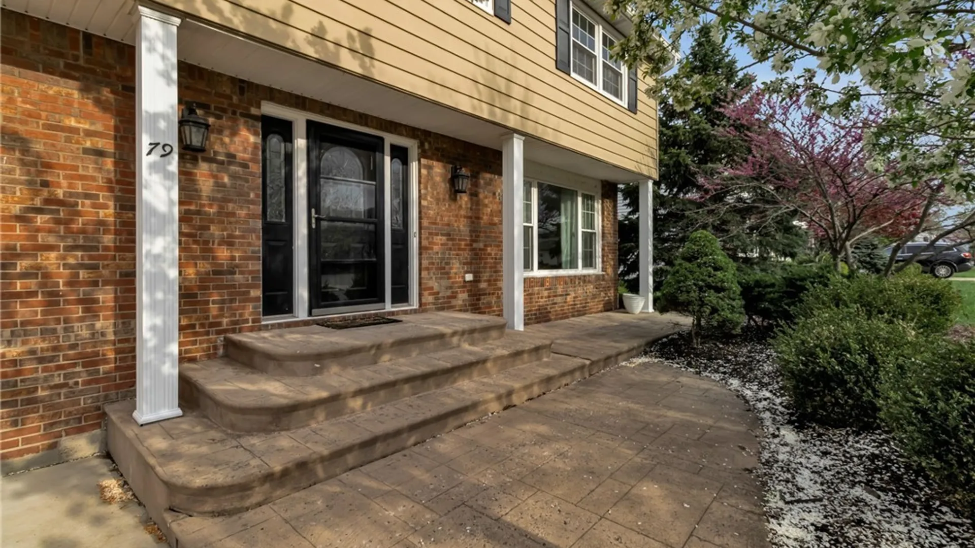 Property at 79 Hemlock Drive, West Seneca, NY 14224 4
