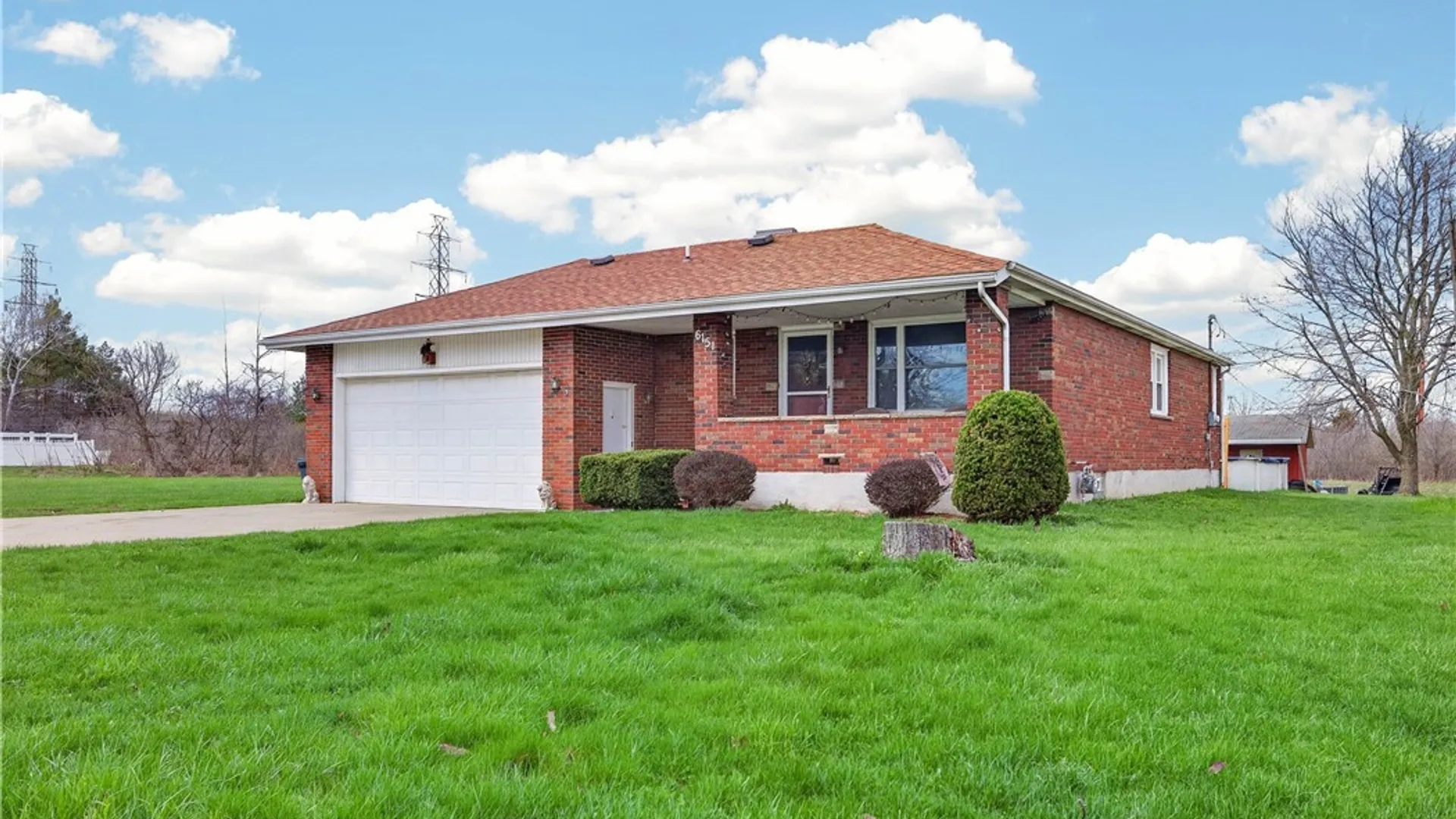 Property at 6151 Whitham Drive, Niagara, NY 14304 2