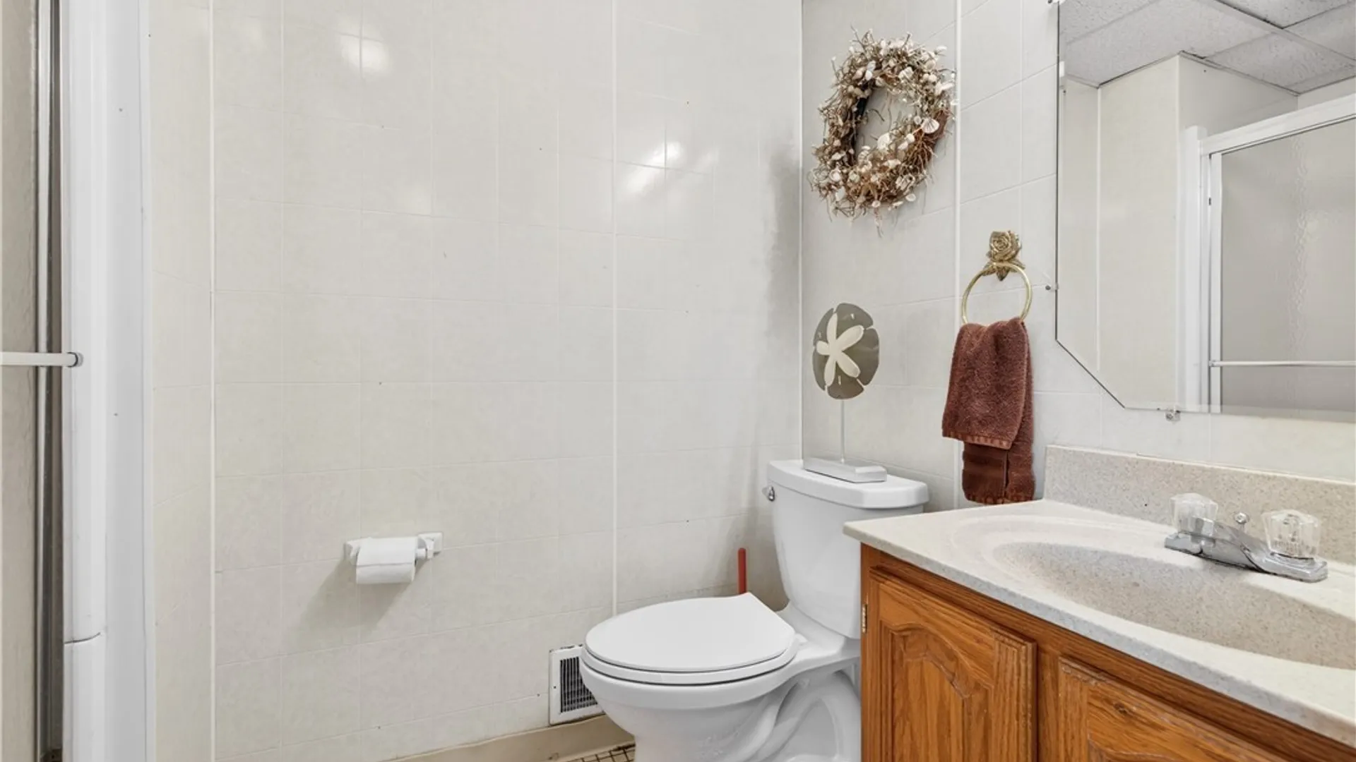 Property at 6151 Whitham Drive, Niagara, NY 14304 31