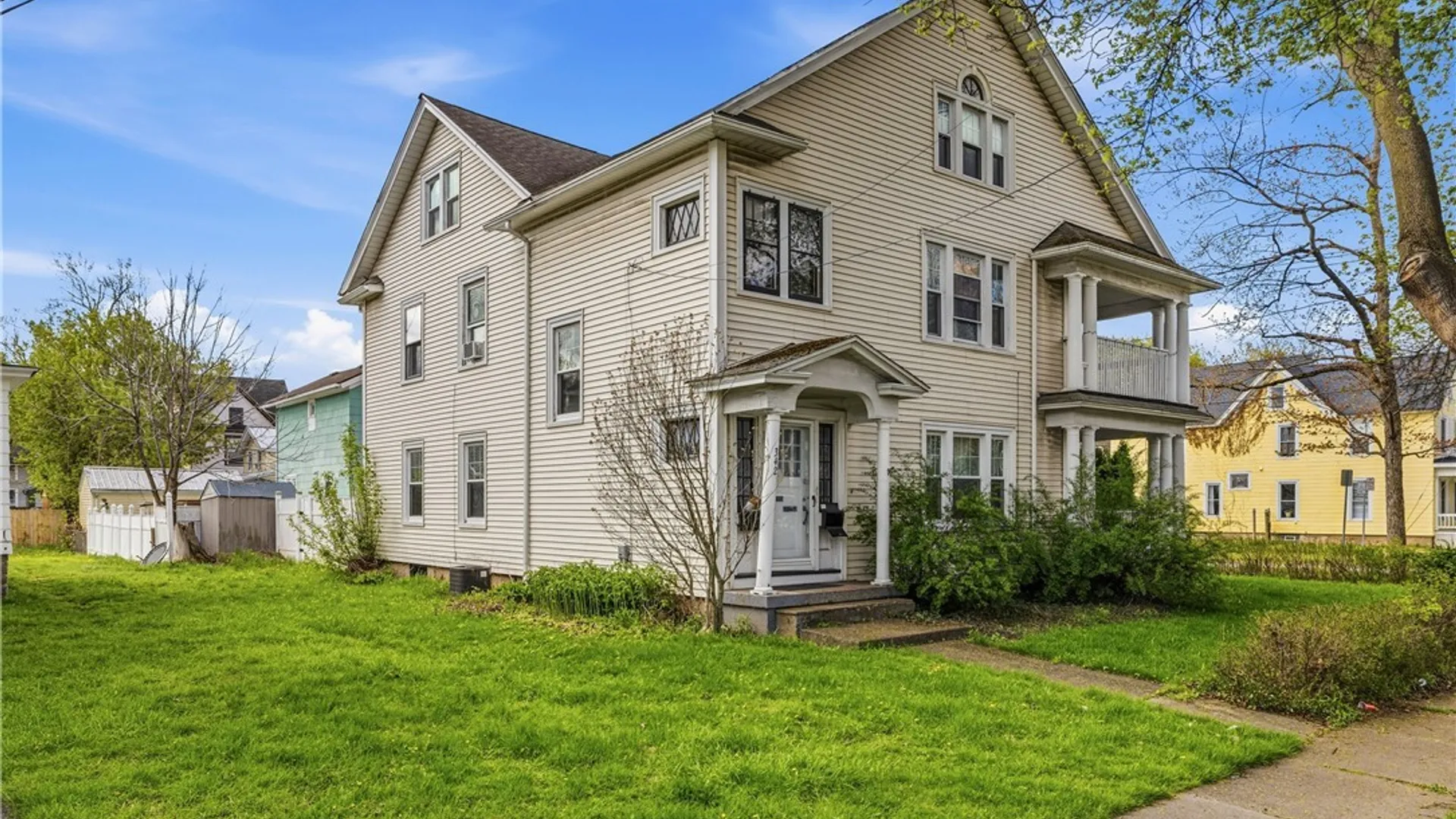 Property at 342 East Avenue, Lockport City, NY 14094 3