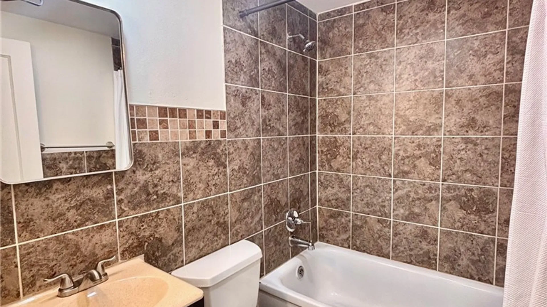 Property at 142 Ellen Drive, Cheektowaga, NY 14225 9