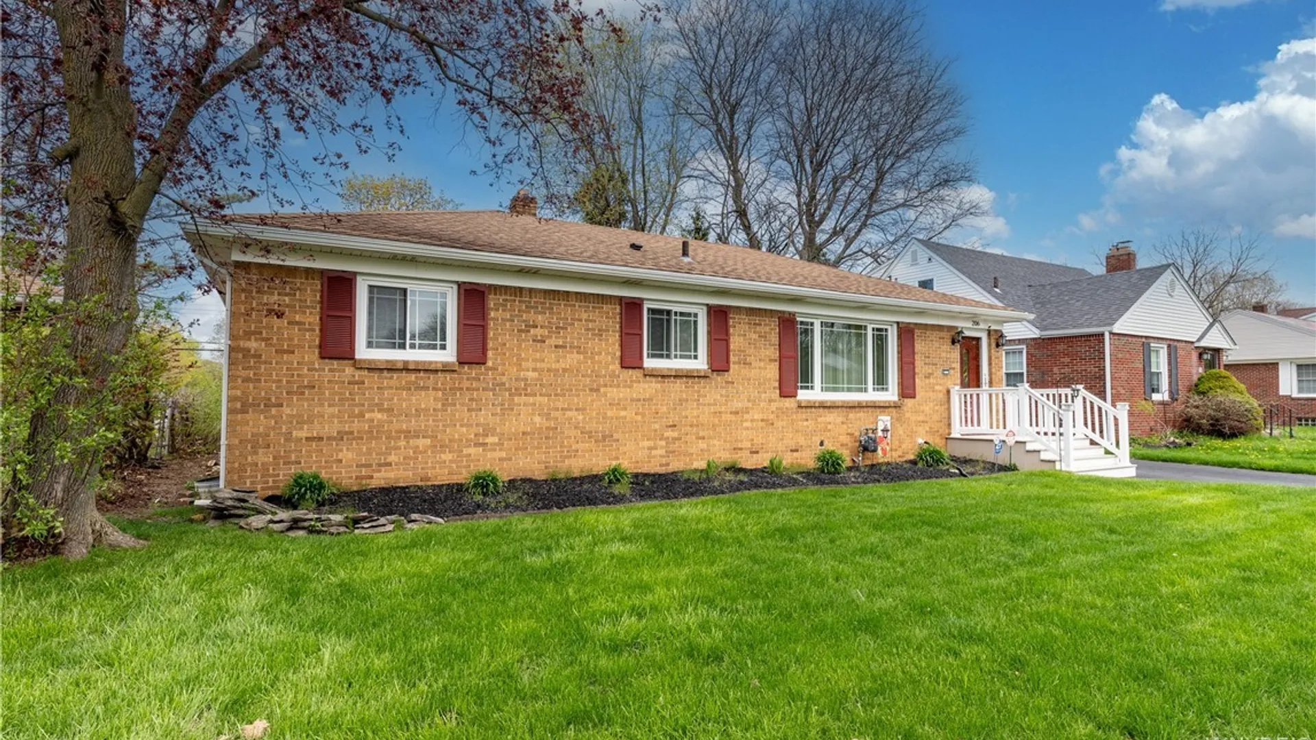 Property at 206 Treehaven Drive, Cheektowaga, NY 14215 3