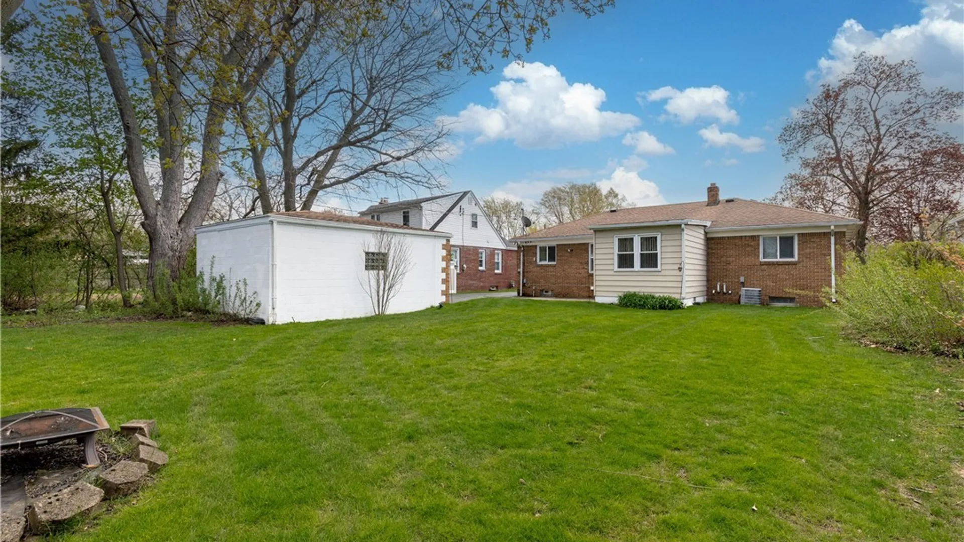 Property at 206 Treehaven Drive, Cheektowaga, NY 14215 41