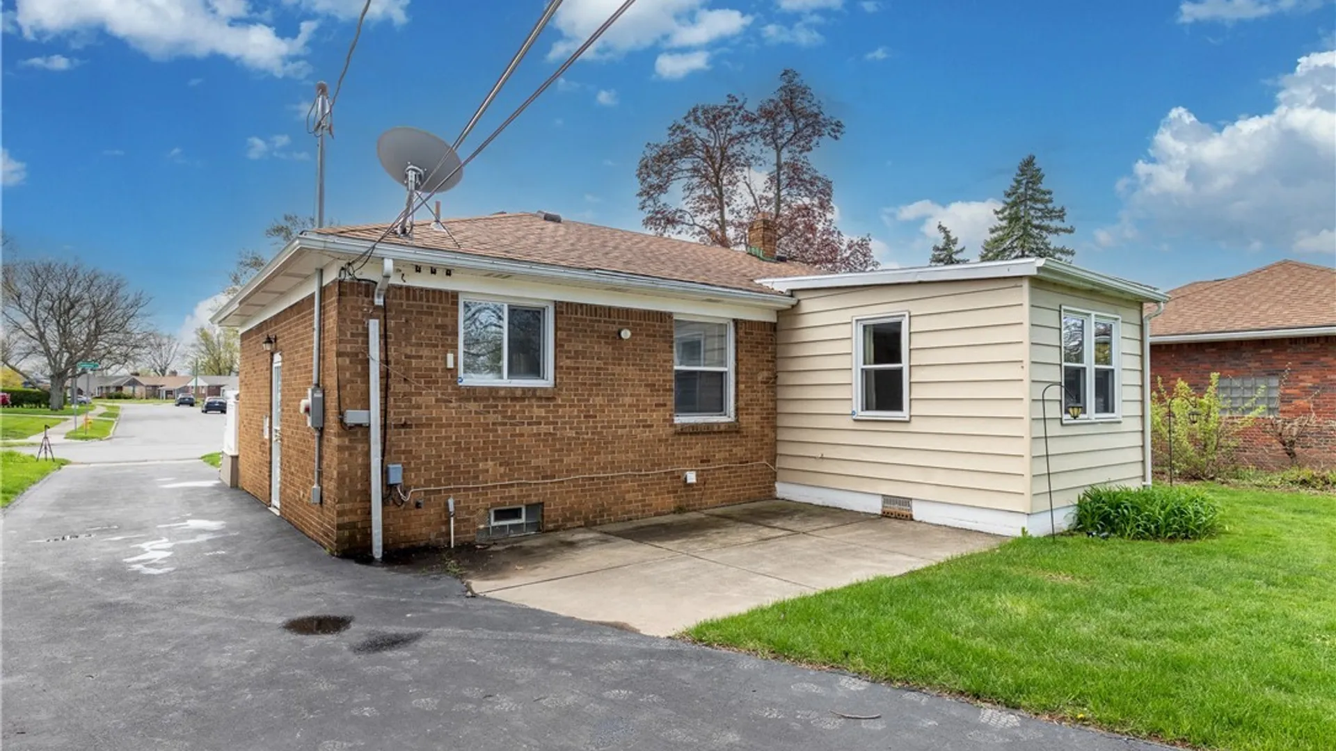 Property at 206 Treehaven Drive, Cheektowaga, NY 14215 44
