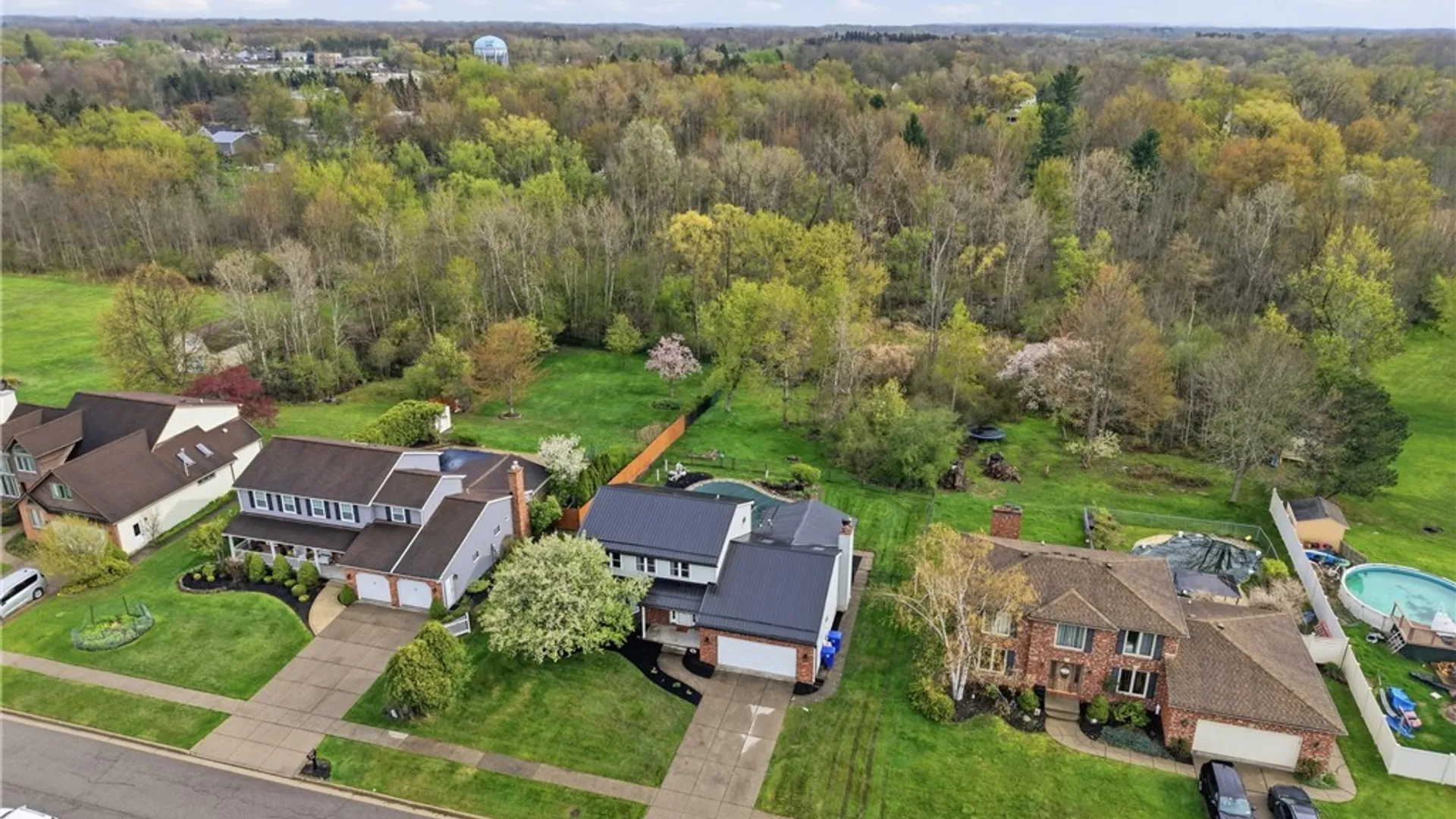 Property at 14 Centennial Court, West Seneca, NY 14224 39