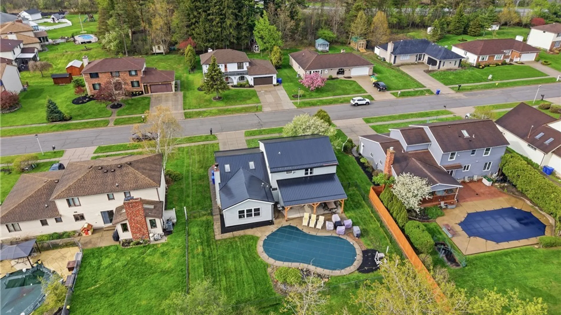 Property at 14 Centennial Court, West Seneca, NY 14224 43