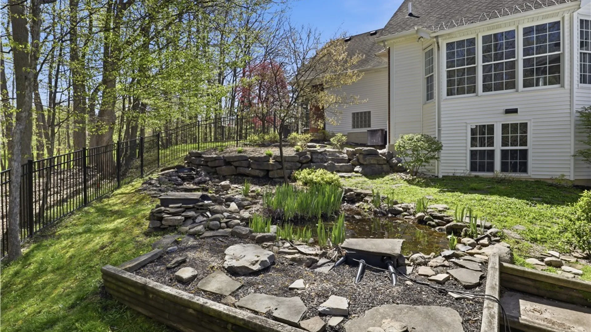 Property at 16 Woodstream Trail, Orchard Park, NY 14127 37