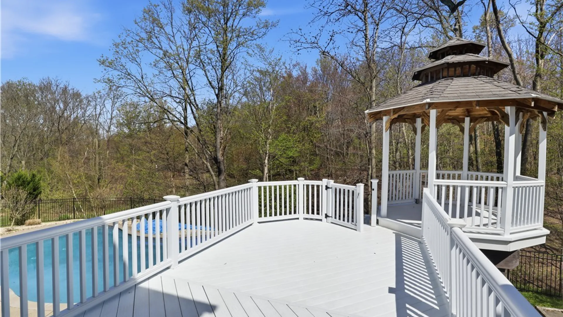 Property at 16 Woodstream Trail, Orchard Park, NY 14127 39