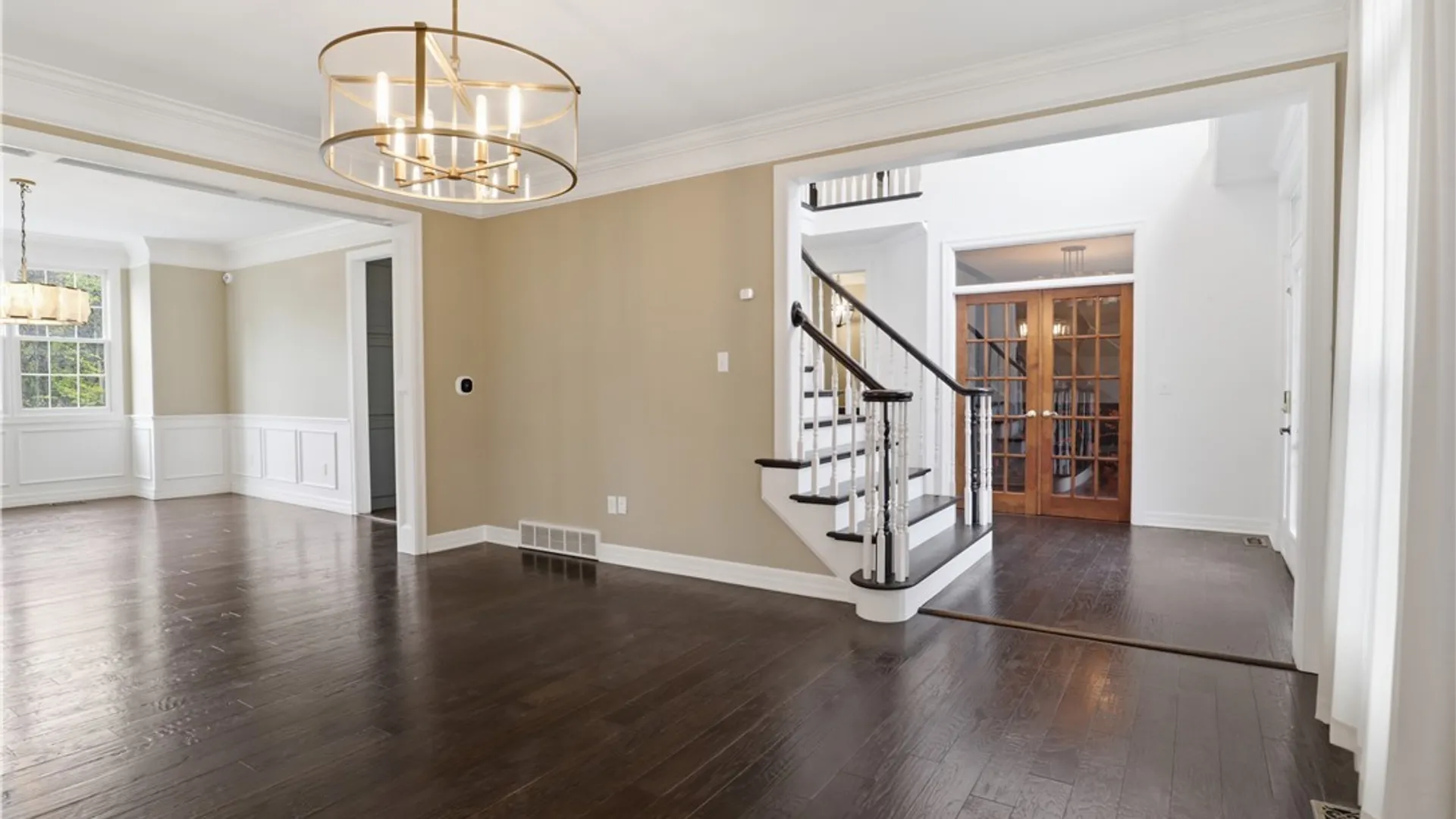 Property at 16 Woodstream Trail, Orchard Park, NY 14127 5