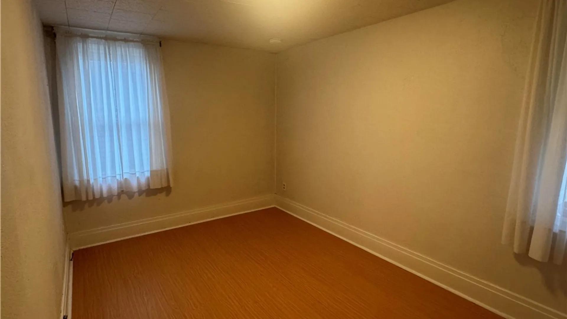 Property at 524 University Lower Avenue, Tonawanda, NY 14223 7