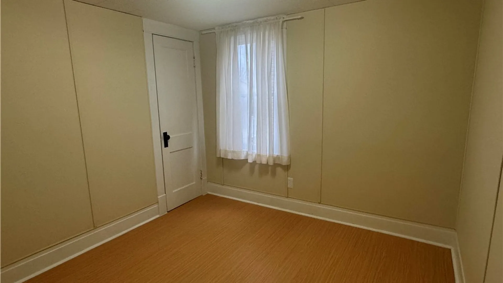 Property at 524 University Lower Avenue, Tonawanda, NY 14223 9