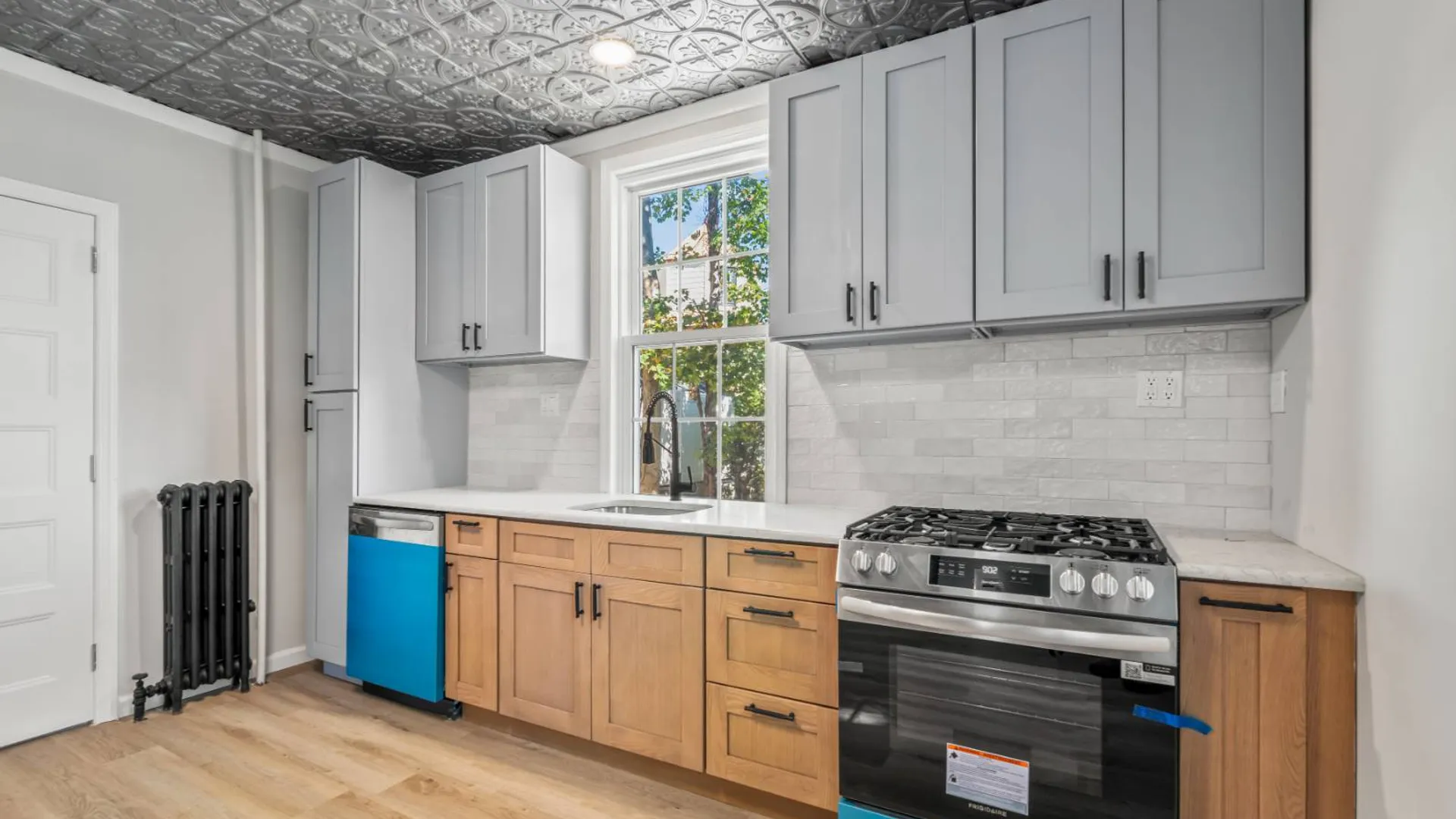 Property at 311 Tompkins Avenue, Staten Island, NY 10304 15