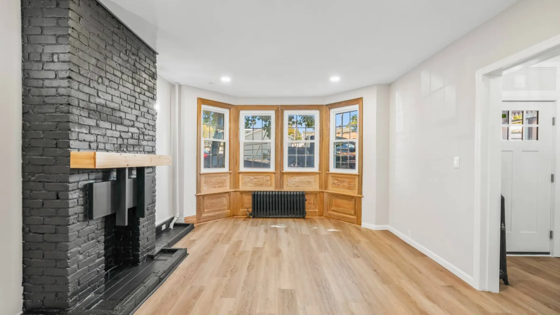 Property at 311 Tompkins Avenue, Staten Island, NY 10304 8