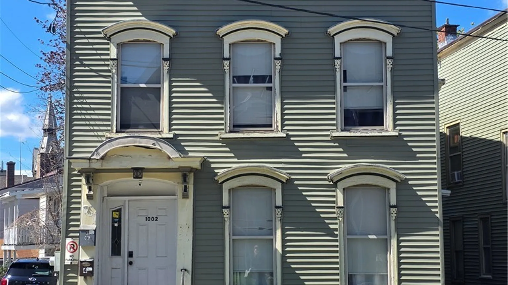 Property at 1002 Park Avenue, Utica, NY 13501 4